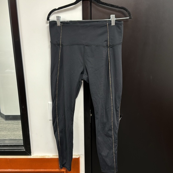 Adorable Joy Lab active wear set - Picture 3 of 3